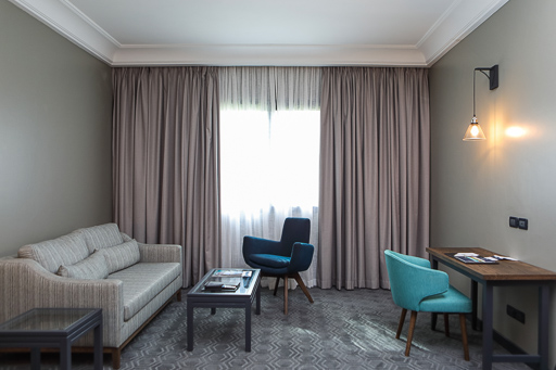 Fiesta Royale Room
